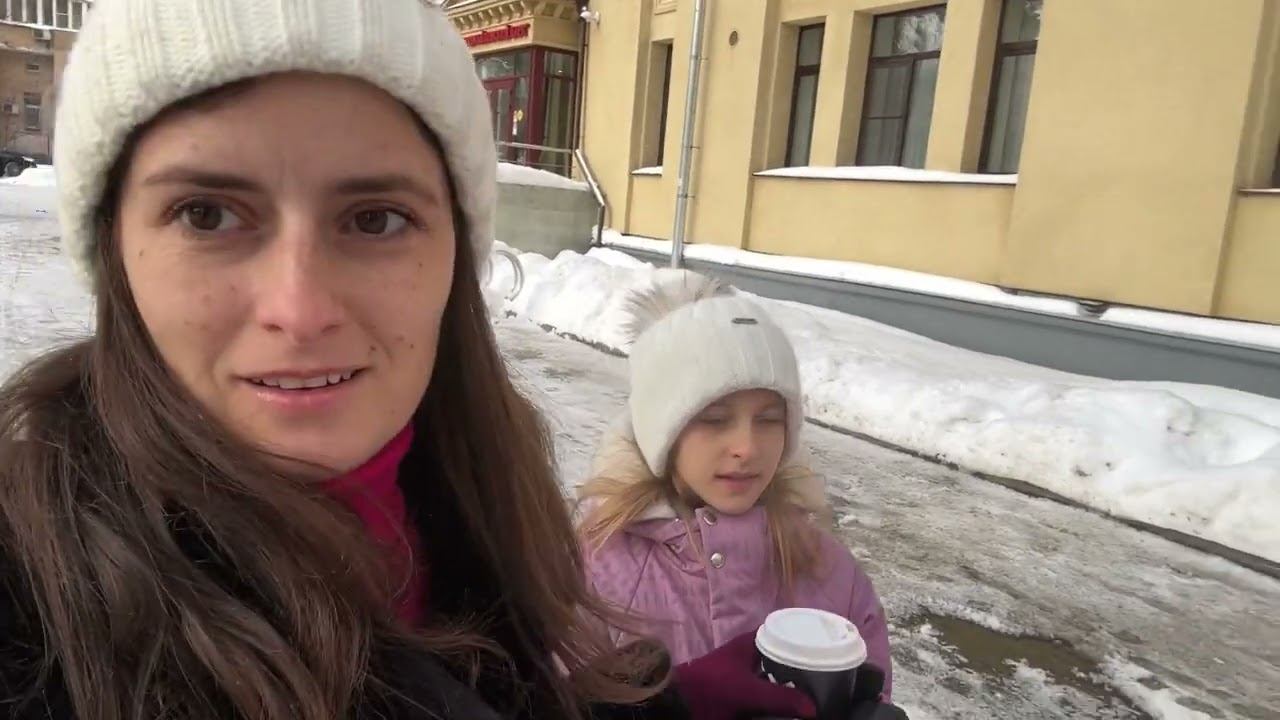 ВЛОГ РУМ ТУР Апарт отель Измайловский парк / Алинка готовится к выступлению в Москве смотреть онлайн