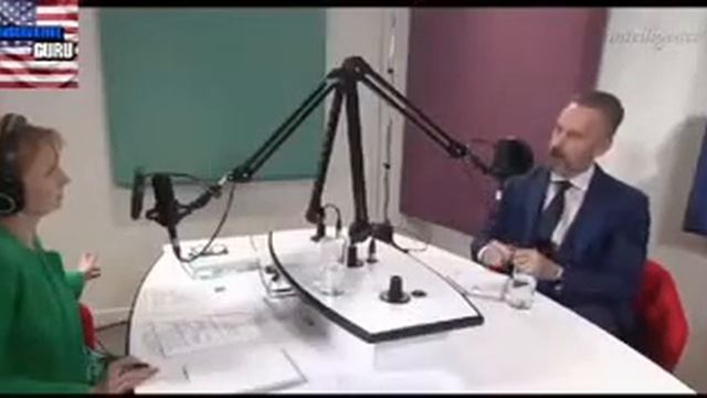 "Women Are More Aggressive" Jordan Peterson SCHOOL Feminist On Women aggression Data смотреть онлайн