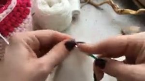 Двухслойные варежки спицами из пуха норки