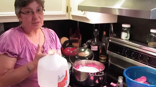 Distilling Rose Water смотреть онлайн