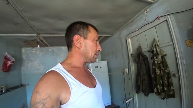 НАШЁЛ СОБАК/БЕДА ПРИХОДИТ НЕ ОДНА/ПОЛУЧИЛ ПОСЫЛКУ/ЖИЗНЬ В ДЕРЕВНЕ/ смотреть онлайн
