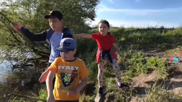 РЫБАЛКА🐟 с друзьями смотреть онлайн