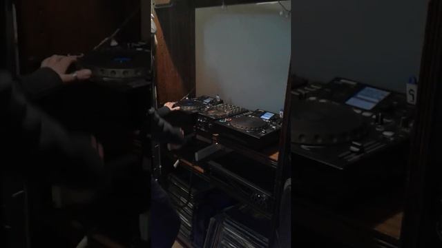 Sergio Sig Progressive House.. cdj Gemini 700 mixer behringer vmx 200.. смотреть онлайн