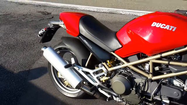 Ducati Monster 900 amazing stock sound смотреть онлайн
