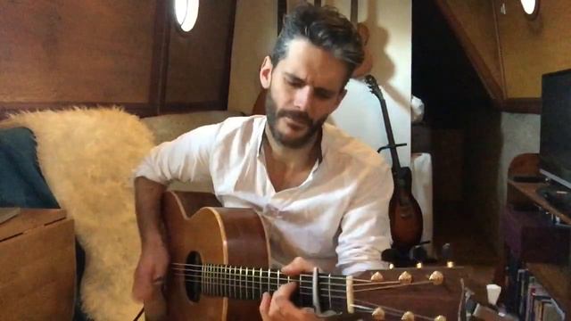 Friday I'm In Love - Daryl Kellie смотреть онлайн