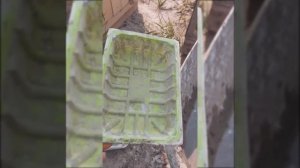 Кирпичи из пластиковых форм