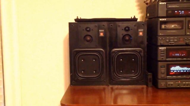 Rare Sony MHC-5500 with Sony APM-3000 Speakers. The best of my rare Sony collection. смотреть онлайн