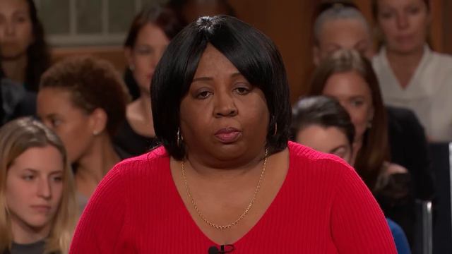 Woman Says Her Hair Fell Out after Visiting Salon | Part 2 смотреть онлайн