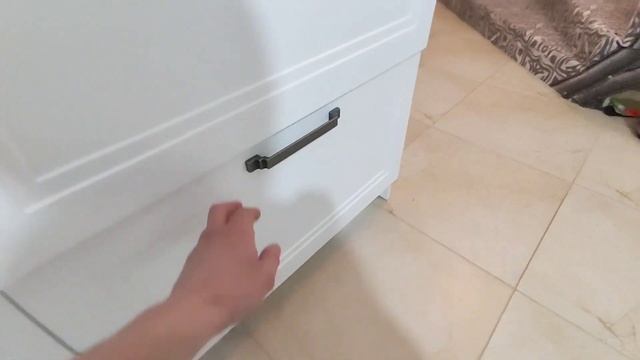 Белая кухня. Фасад МДФ с фрезеровкой + эмаль смотреть онлайн