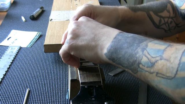 Gibson Firebird kit guitar: pickup swap and mods + fret level... смотреть онлайн