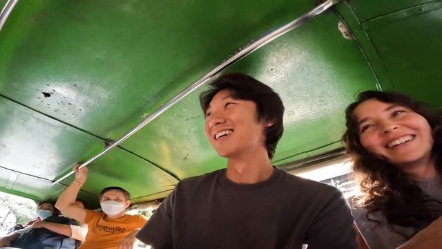 $0.2 Filipino Jeepney & Bus Ride смотреть онлайн
