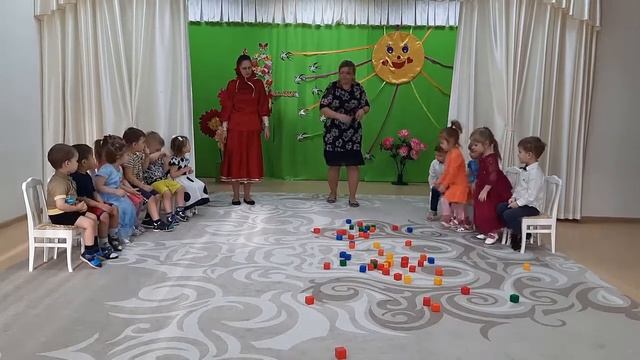 Праздник "Что нам маме подарить?" 1 младшая группа смотреть онлайн