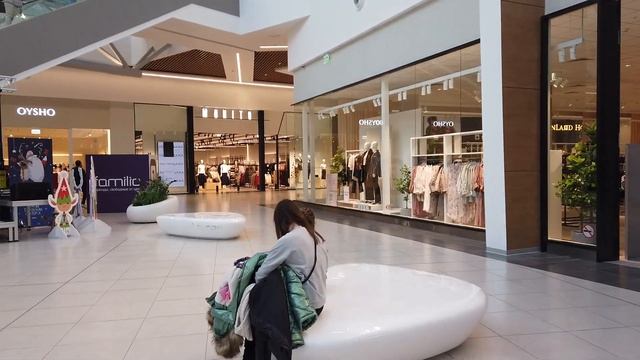 ЕКАТЕРИНБУРГ. ВЕЕР МОЛЛ ГИГАНТСКИЙ ТЦ идём в ПРЕДДВЕРИИ НОВОГО ГОДА КОСМИЧЕСКИЕ ТЕХНОЛОГИИ и ВОСТОР смотреть онлайн