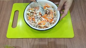 6 салатов с кириешками часть 1