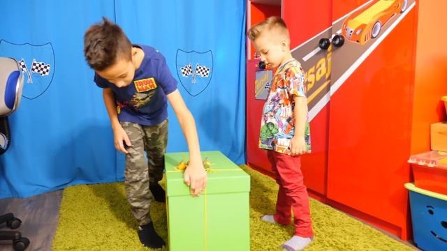 Артур и Давид НЕ ПОДЕЛИЛИ Сок! BALDI В Реальной Жизни НАШЕЛ Нас! смотреть онлайн