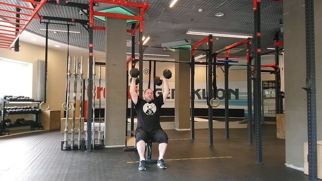 ЖЕЛЕЗНЫЙ ЛИКБЕЗЪ."ПАРНОЕ ВЫБРАСЫВАНИЕ ГЁРНЕРА"-60 КГ.ГАНТЕЛИ ПО 30КГ. TH 30KG DUMBBELLS SEATED SWIN смотреть онлайн