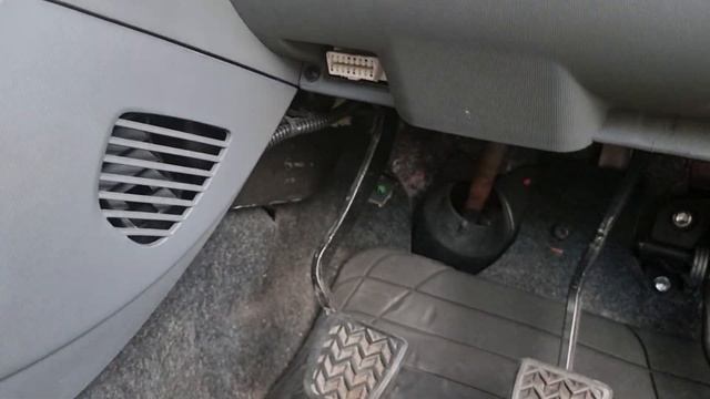 Mk1 Citroen C1, Peugeot 107, Toyota Aygo OBD port location смотреть онлайн