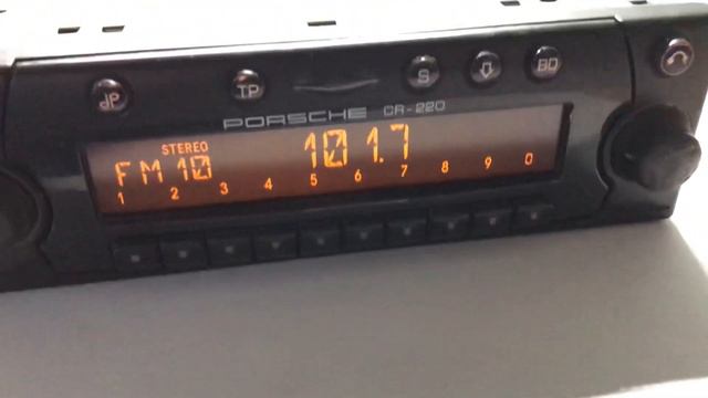 Ремонт магнитолы PORSCHE CR-220 смотреть онлайн