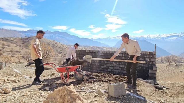 ĝRelatives' Visits and Heartwarming Support in Building a Shelter / The Nomadic Family's Lifestyle смотреть онлайн