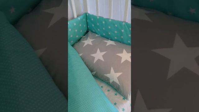 Детское постельное бельё и защитные бортики в кроватку смотреть онлайн