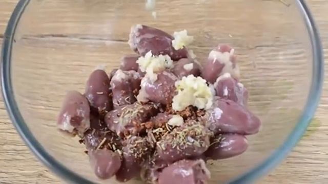Куриные сердечки на шпажках! Чудесная быстрая закуска к любому столу! смотреть онлайн