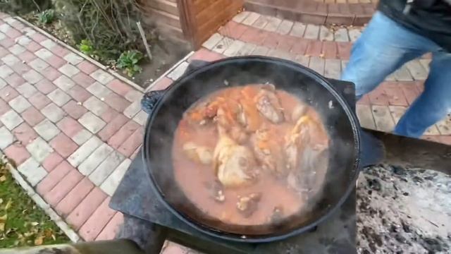 Утка в казане #уткавказане #казанМангал #готовимДома смотреть онлайн