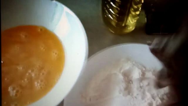 Готовим печеночные отбивные и салат "Оливье"!!!Сочные отбивные и распространенный салат!!! смотреть онлайн