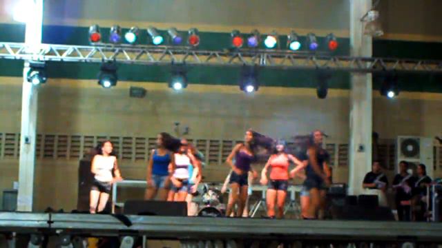Danza kuduro SESI смотреть онлайн