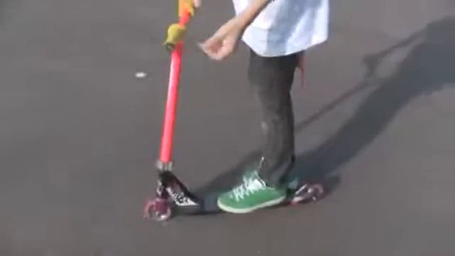 Вип) Обучение трюкам на самокате Red Star смотреть онлайн