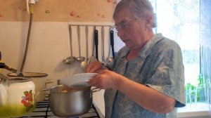 Бабушкины рецепты. Суп с листьями редиса.