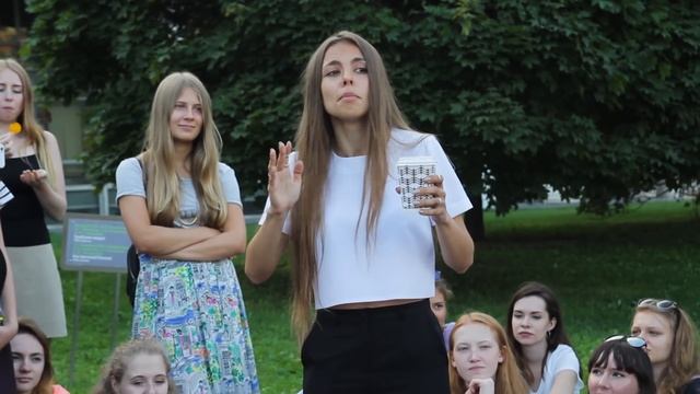 PolinaBrz. Музеон. Встреча с подписчиками. Полина Бржезинская смотреть онлайн