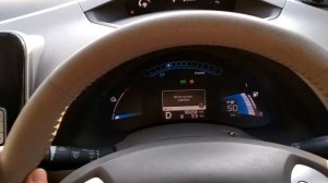 Сколько проезжает Nissan Leaf 2011 г. ZE0 7 делений - 54% SOH.