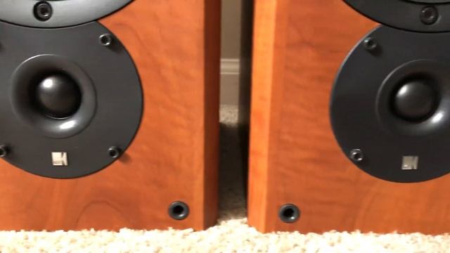 KEF Cresta 10 Home 2 Way Bookshelf Speakers смотреть онлайн