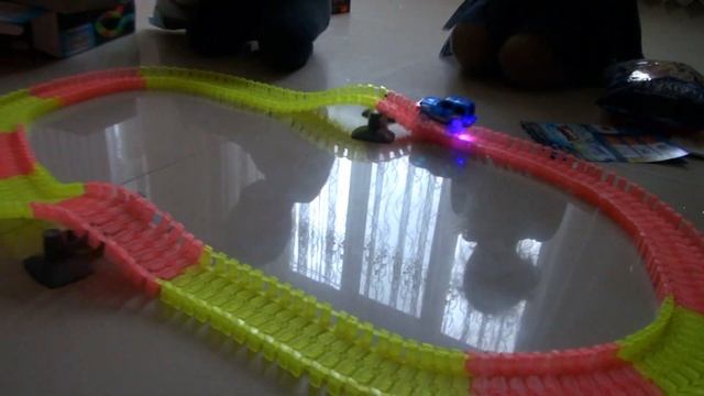 Новогодние Подарки для Детей смотреть онлайн