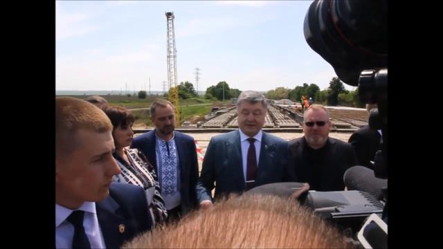 Петр Порошенко об аэропорте Днепра смотреть онлайн
