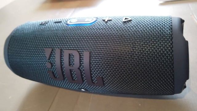 JBL Charge 5, Fake -- VS -- JBL Charge 5, New Retail смотреть онлайн