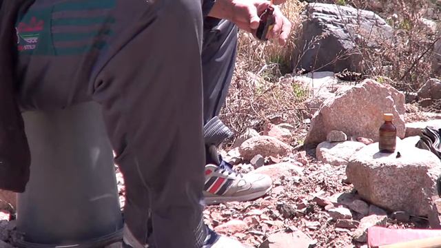 Хорошо на свежем воздухе в камнях искать золото смотреть онлайн