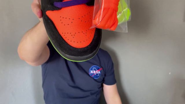 Unboxing Sneaker Review + on feet Nike SB Dunk Low Pro Night of Mischief Halloween смотреть онлайн