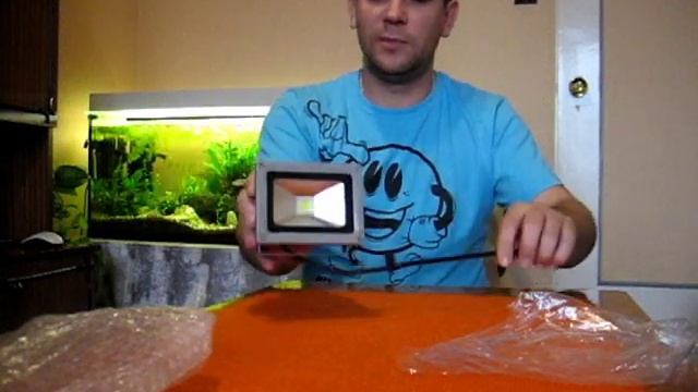 SUPER Mocna lampa Led 10 wat./Super potente de 10 vatios lámparas LED. смотреть онлайн