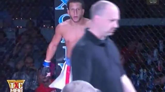 Mike Hernandez v. Chris Bourdon смотреть онлайн
