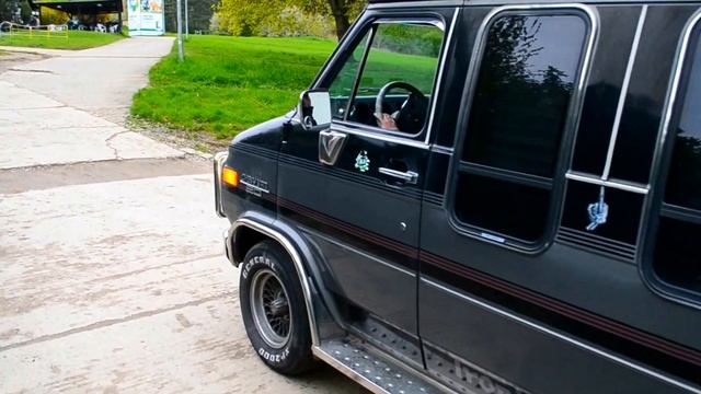 "Dream American Cars" Chevrolet CHEVY 20 1989 5.7L V8 смотреть онлайн