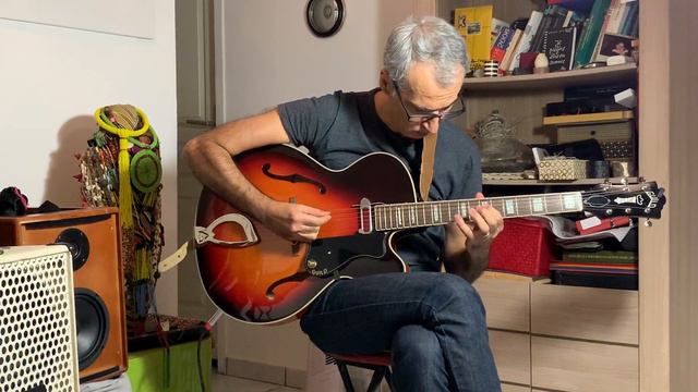 Swing42 / Django Reinhardt / Archtop Guitar, Guild Savoy смотреть онлайн
