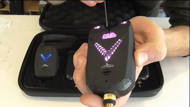 Набор сигнализаторов поклёвки с пейджером FA213 (4+1) от компании EastShark смотреть онлайн