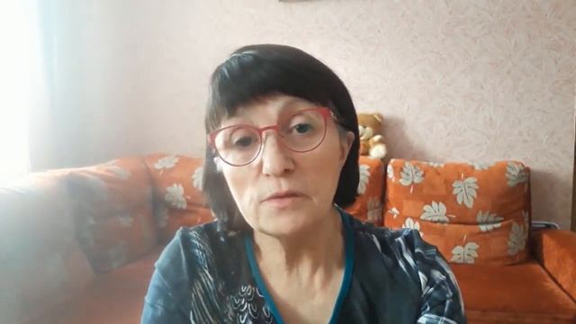 Стихотворение Валентины Киселёвой "Она случайно уронила ложку " смотреть онлайн