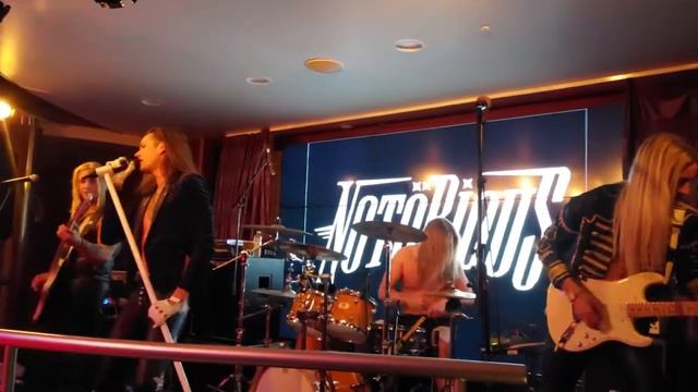 notörious notörious (live at fjord line ) смотреть онлайн