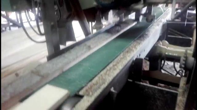 Съёмная приспособа на ленточную раму для переработки горбыля, деления досок по толщине. смотреть онлайн