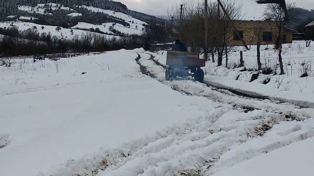МОТОРОЛЕР МУРАХА НА РЕЗИНІ ВІД ВАЗ З ЛАНЦЮГАМИ ПО СНІГУ!! смотреть онлайн