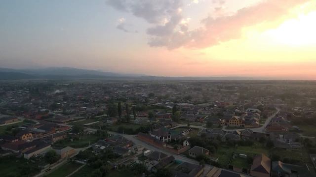 Красивый закат над Урус-Мартаном смотреть онлайн