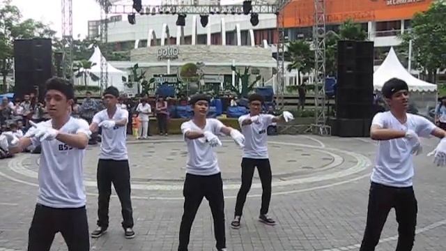 BROTHER'S STREET SHUFFLE @CENTRAL PARK FINAL #Shuffledaysout 3 смотреть онлайн