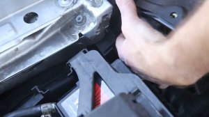 VW Golf/Bora How to Change/Fit New H7 Headlight Bulb - Guide for Replacement